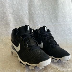 Boys bike baseball cleats size 1